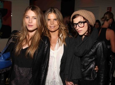 Dree Hemingway, actress Mariel Hemingway, and Langley Hemingway