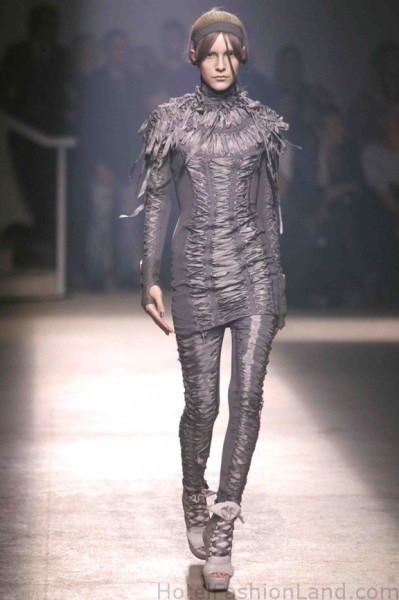 GARETH PUGH RUNWAY