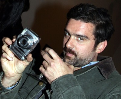 img_4955sneaking-a-photoweb